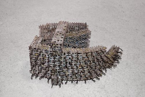 OPEN CLOSED FIGURE, 2014, bronze