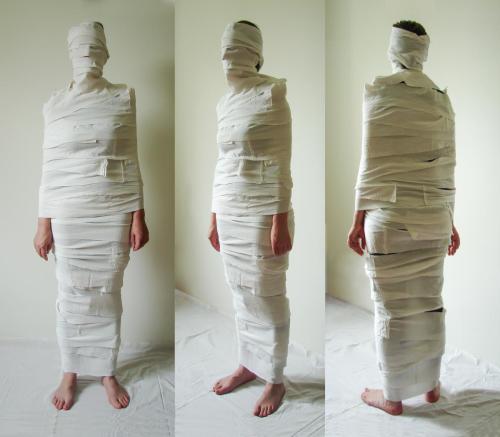INDIVIDUALISATION, 2009, photo.