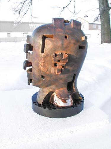 Inner and Outer Form, 2013, bronze.